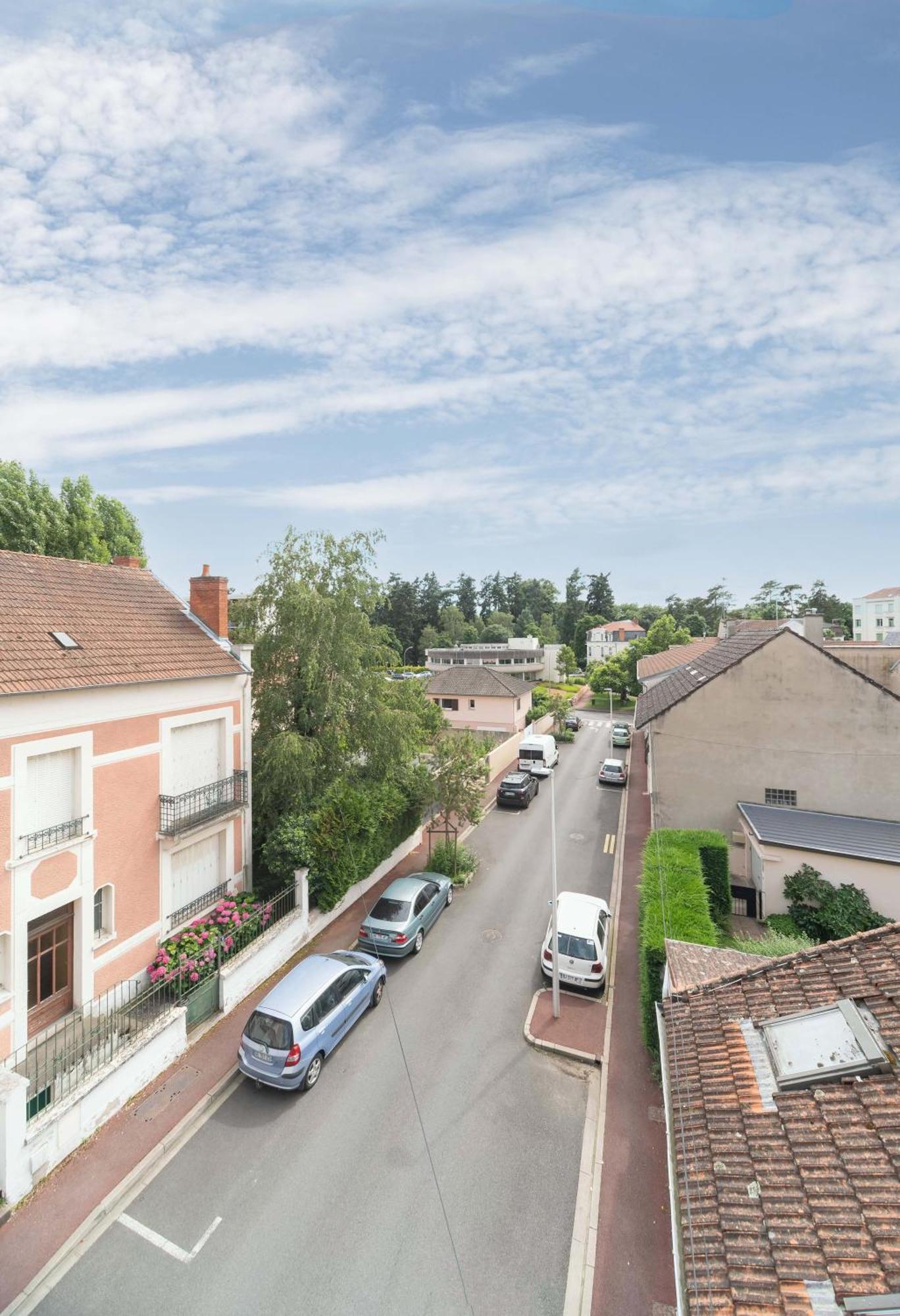 Le Grenet - Appartement Design En Duplex Vichy Buitenkant foto